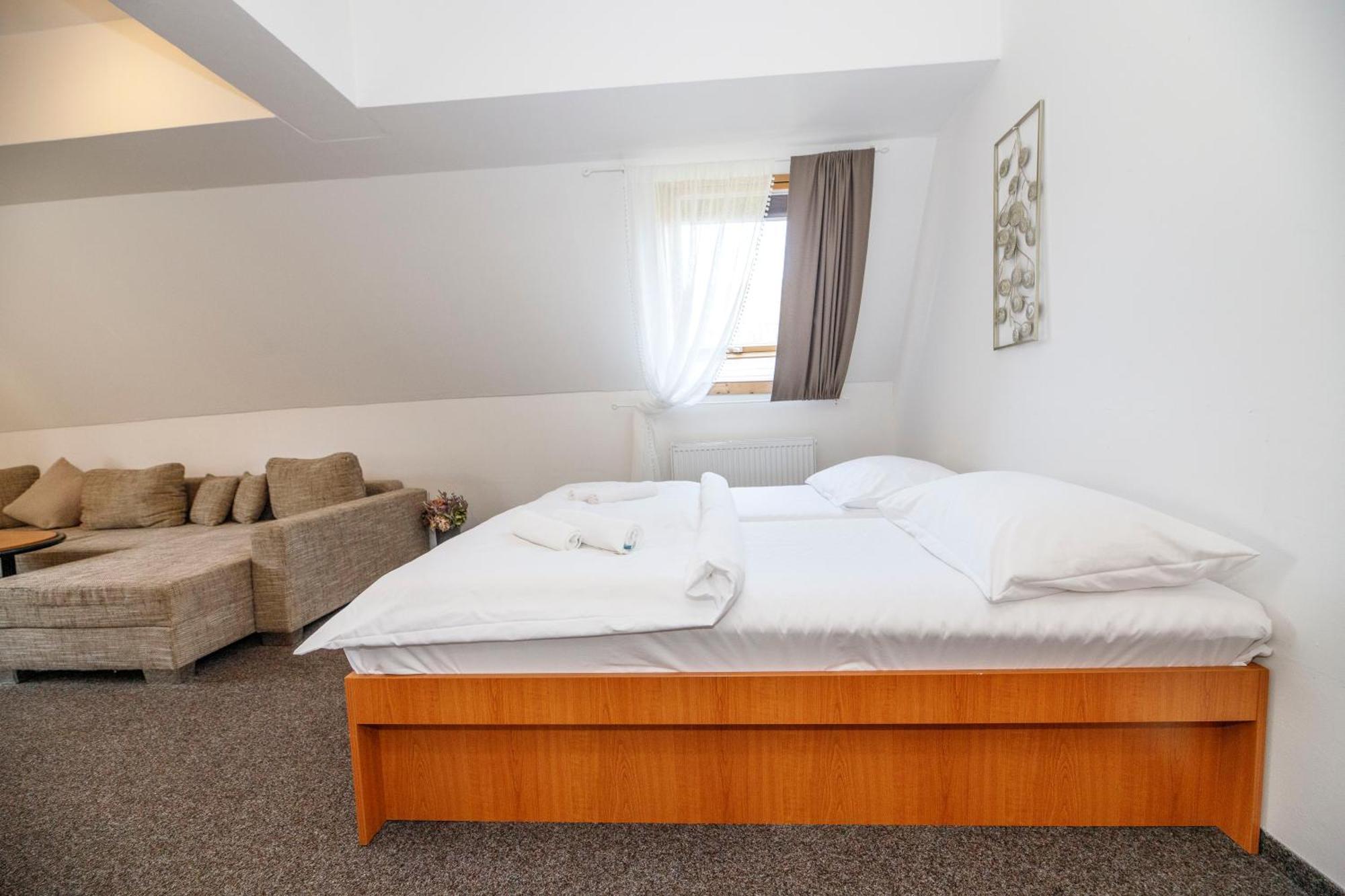 Ph - Ryzoviste Apartment *